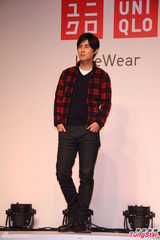 组图：周渝民再入围金钟奖 大方希望龙劭华拿奖