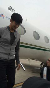 “都教授”金秀贤空降《大脑》献中国电视首秀