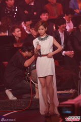 组图：容祖儿九夺劲歌金曲歌后 林峰获最受欢迎
