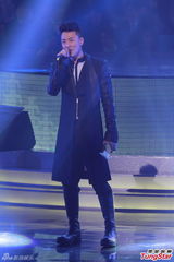 组图：TVB劲歌金曲落幕 容祖儿林峰成大赢家