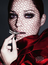 组图：玛丽昂-歌迪亚登杂志秀高贵气质