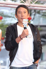 组图：钮承泽宣传《LOVE》否认赵薇舒淇不和传闻