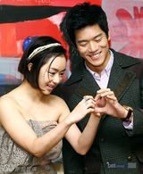 组图：瑞雨等出席《如果明天来临》记者招待会