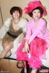 组图：陈奕迅加盟《金鸡》 吴君如秀事业线