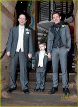 组图：《指环王》演员结婚 “霍比特人”重聚道贺