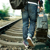 高清组图：任贤齐新专辑造型还原最真实的旅途画面