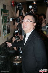 组图：女歌手陈僖仪丧礼 薛凯琪黄柏高哀伤送别