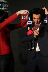 组图：《诡婴吉咪》首映 万圣节复仇整蛊林峰