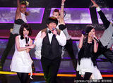 组图：金钟奖现场郭静林育羣卓文萱载歌载舞