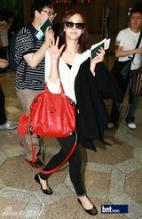 组图：FT等赴日本参加《MCountdown HelloJapan》