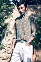 组图：秦昊写真大片 复古时尚双重魅力