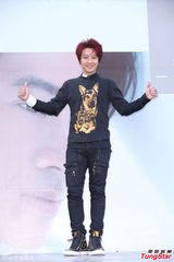 组图：孙耀威夜店遭恐吓 被疑有心人士介入