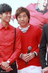 组图：陈肇麒等球员出EP 收入做慈善不为进歌坛