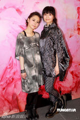 幻灯图：Twins备战个唱每日排舞7小时 阿Sa(蔡卓妍)拒谈续约