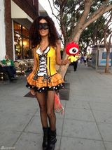 组图：美国人民欢度万圣节 僵尸裸男纷纷上阵