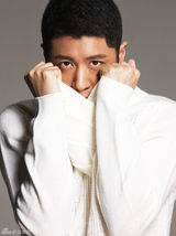 组图：任重大片化身IT精英潮范十足