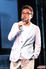 组图：陈升推第20张大碟 尝试清新风