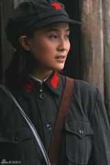 组图：《圣天门口》剧照曝光 小宋佳英姿飒爽