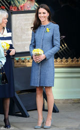 高清图：英国王妃凯特-米尔顿优雅现身百货公司