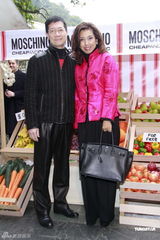 组图：谢婷婷曝锋芝同吃团年饭 阿Sa否认会秘婚