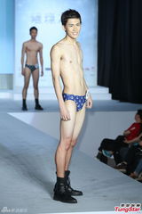 组图：璀璨之星总决赛 模特前辈到场力挺