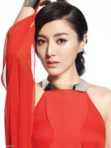 组图：陈廷嘉雪纺红裙写真 飘逸宛若仙子