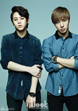 高清图：韩团BEAST出道三年拍写真 透露新年新目标