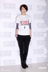 幻灯图：群星情系玉树大汇演 善款数字已超过3500万