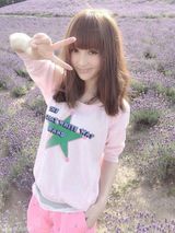 组图：姚笛微博晒自拍 柔美靓丽似angelababy