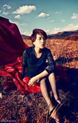 组图：马苏旅行大片气质脱俗心情愉悦