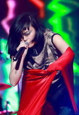 高清：热波音乐节第一天 宠物同谋激情演出