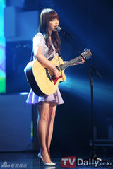 组图：AfterSchoolf(x)性感舞姿比拼《冠军秀》