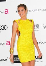 高清组图：海蒂-克鲁姆黄色礼服亮相奥斯卡派对