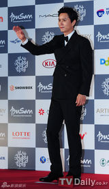 组图：韩国男女影星盛装参加釜山国际电影节