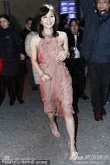 高清组图：《白夜行》首映 主演堀北真希淡雅迷人