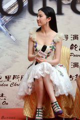 组图：刘亦菲《最后的战争》上演中外绝恋