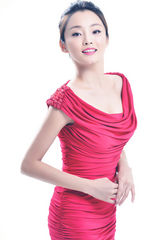 组图：巍子刘芊含戏里夫妻戏外默契自然流露