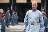 组图：何晟铭《功夫乾隆》剧照 多套华服打造萌帝