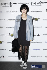 组图：孙浩英李钟硕等众韩星出席首尔时装秀