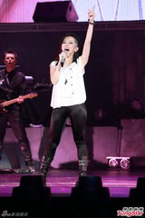 组图：邓紫棋曝林宥嘉支持个唱 害羞不谈