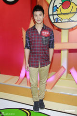 组图：田亮自曝儿女怕水 避谈郭晶晶婚事