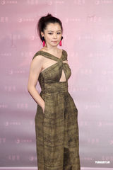 组图：徐若瑄为电影造势 李安言承旭站台给惊喜