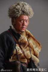 幻灯图：抗战传奇《桥隆飙》曝定妆 邢佳栋饰演义匪