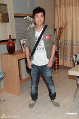 组图：钟嘉欣新剧演绎警花 叶翠翠否认韦家雄追求