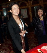 高清图：众星上海出席郑明明结婚四十周年庆典