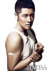 任重杂志大片鬼马先生多面人生