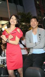 组图：影帝王千源悉尼与华人欢度春节