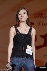 组图：洪卓立不为金钱拍裸照 江若琳赞罗仲谦身材