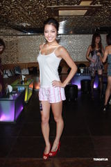 组图：陈静仪被骂狐狸精 何佩瑜舌头穿环圆梦