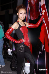 幻灯图集：容祖儿劲装出席游戏展 圣诞迎完美假期